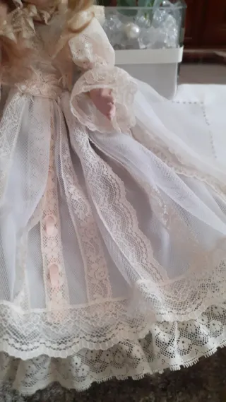 Bambola porcellana Le bambole di Arianna