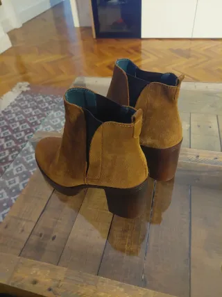 Botines ante marrones nuevos. Me costaron 60 euros