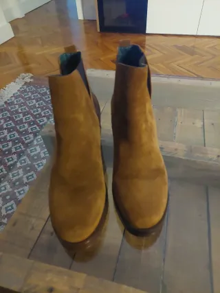 Botines ante marrones nuevos. Me costaron 60 euros