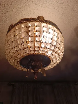 Lámpara de techo de cristal y metal