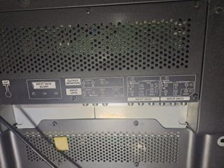 TV Plasma Hitachi 55” + Altavoces