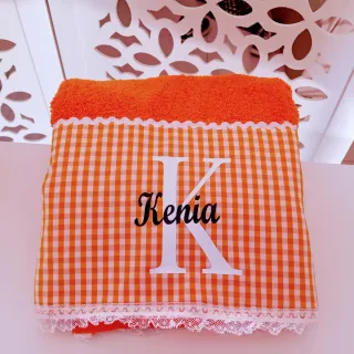 Capazo mimbre personalizado.