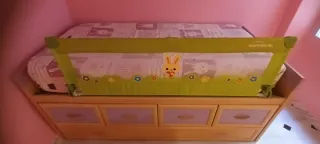 Cama infantil con cajones