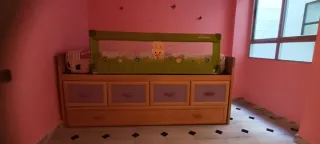 Cama infantil con cajones