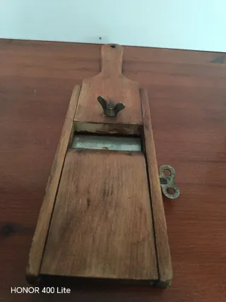 Cortador/Rebanador de madera antiguo