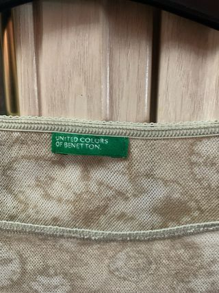 Camiseta Benetton manga larga semitransparente