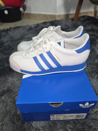 Zapatillas Adidas Samoa Blancas y Azules