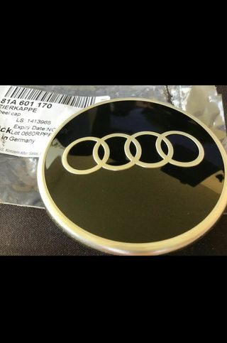 Tapa buje llantas Audi 81A 601 170