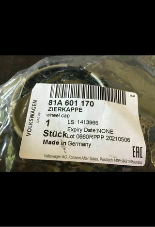 Tapa buje llantas Audi 81A 601 170