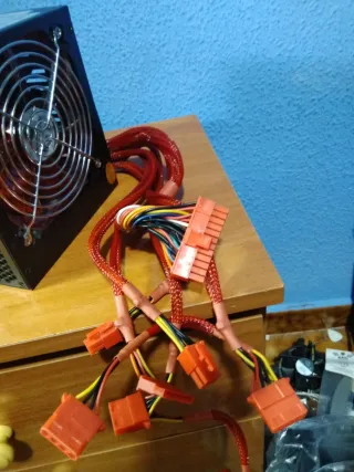 Fuente Alimentación Gaming Medion 600W