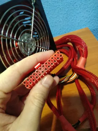 Fuente Alimentación Gaming Medion 600W