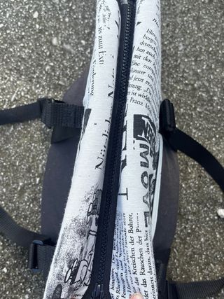 Borsa per cani con stampa giornale