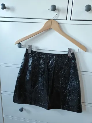 Saia vinil em preto