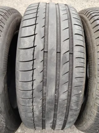 Neumáticos 235/55 R17 99V