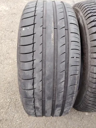 Neumáticos 235/55 R17 99V
