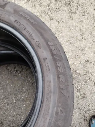 Neumáticos 235/55 R17 99V
