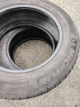 Neumáticos 235/55 R17 99V