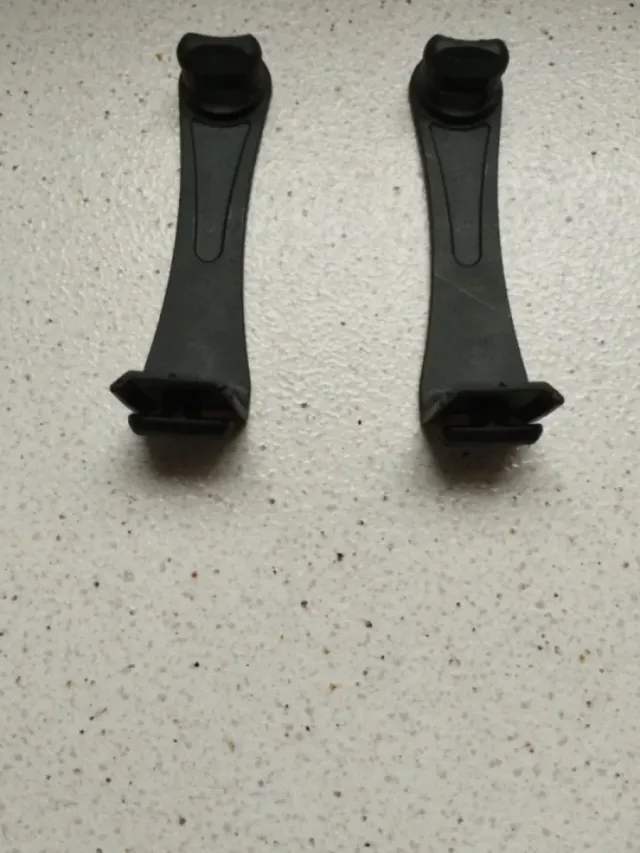 ENGANCHES GRAPAS FORD FOCUS 2 ALFOMBRILLAS ST RS