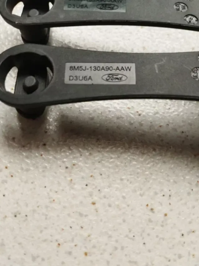 ENGANCHES GRAPAS FORD FOCUS 2 ALFOMBRILLAS ST RS