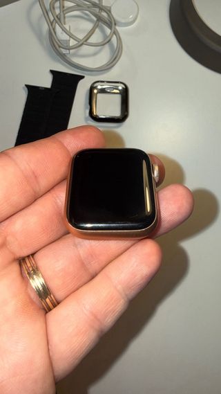 Apple Watch SE 40mm Aluminio Oro