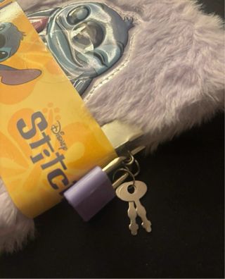 Diario Stitch con lucchetto e penna disney. 5