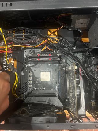 Torre PC + 2 Monitores MSI