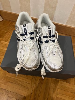New Balance 1906 Plata/Blanco