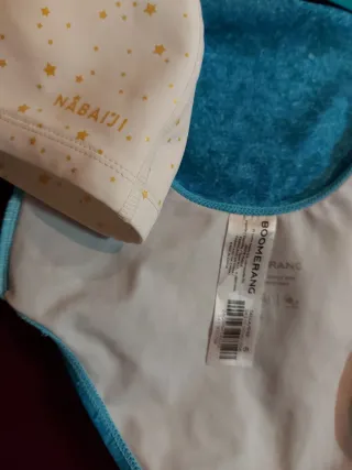 Bañador  de natación talla 6 y gorro natación niña