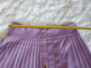 Saia plissada lilás Zara