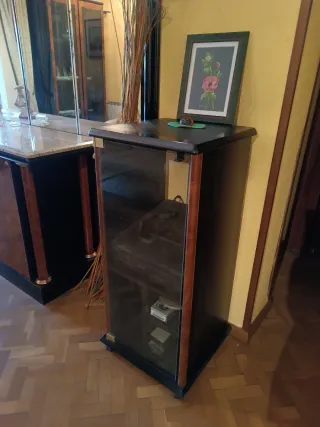 Mueble de salón madera y mármol