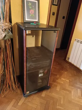 Mueble de salón madera y mármol