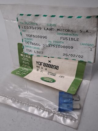 YQF000090 2 x Fusible azul Range Rover L322
