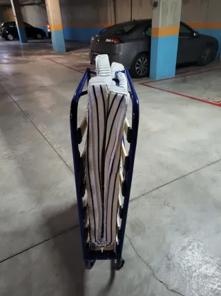 Cama Plegable con Ruedas