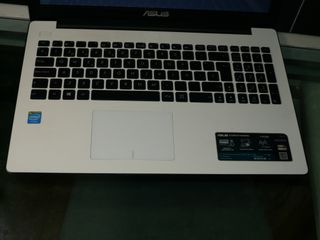 Portátil Asus F553M Blanco y Negro