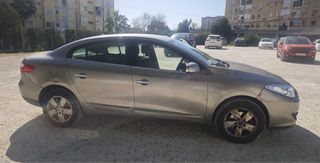 Renault Fluence 2010-106.000 km