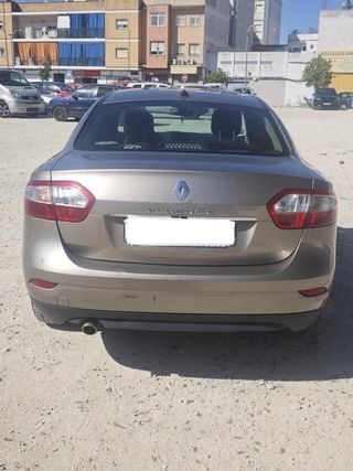 Renault Fluence 2010-106.000 km