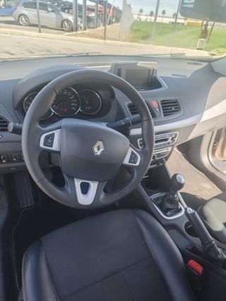 Renault Fluence 2010-106.000 km