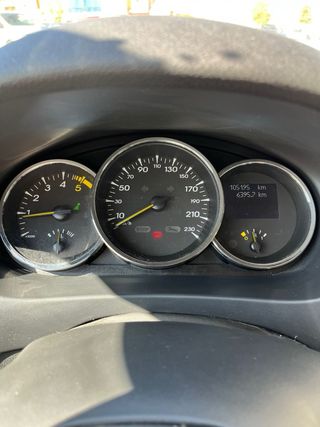 Renault Fluence 2010-106.000 km