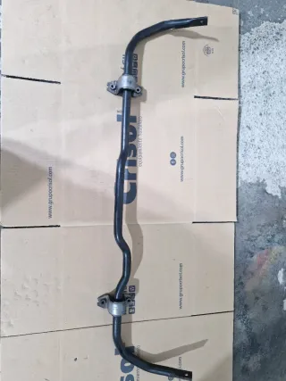 Barra estabilizadora Golf GTI 6