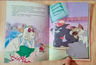 Clásico cuento Disney. "Los Aristogatos". GAVIOTA.