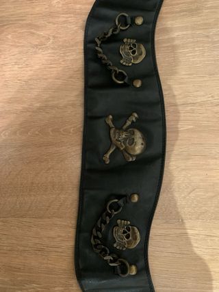 Botas y Cinturón Piratas Mujer Negras con Calavera