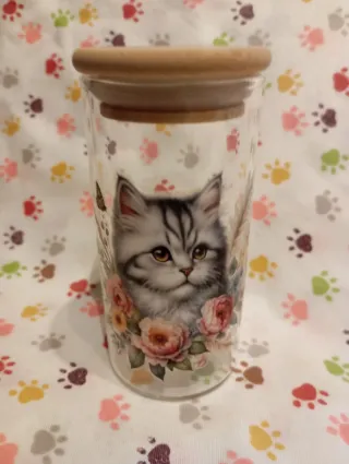 Tarro con gato. Para sus chuches o lo que quieras.