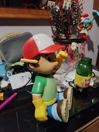 Muñeco grande articulado con sonidos