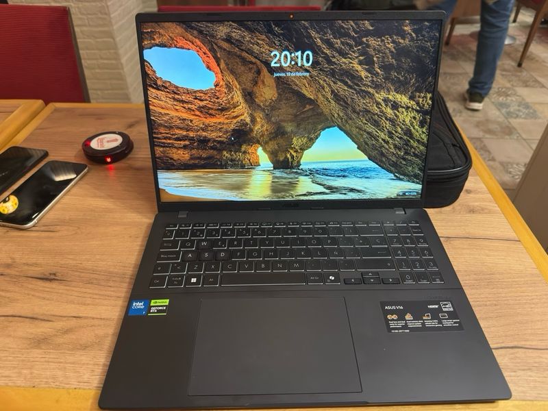 Ordenador portátil Asus V16 Negro afbeelding 5