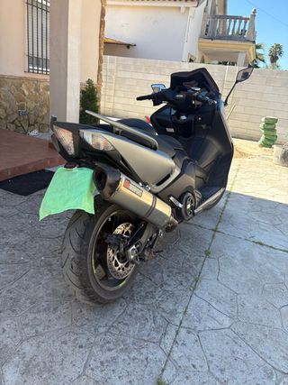 Yamaha TMAX 530 año 2015.