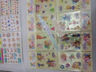 Lote Pegatinas Invizimals y Mickey