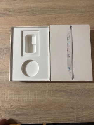 Caja ( solo caja )  iPad  Air  32GB