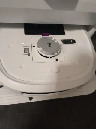 Eureka J20 Robot Aspirador