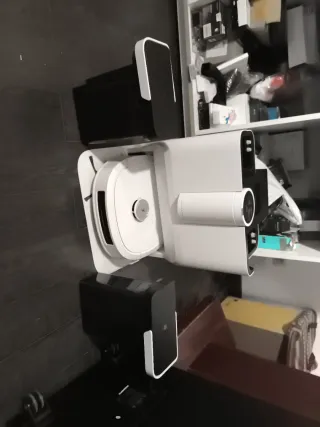 Eureka J20 Robot Aspirador