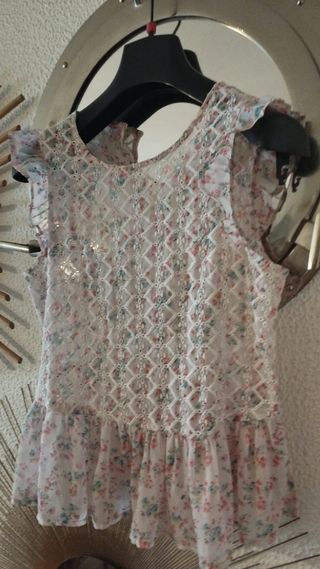 Top Stradivarius Rosa Floral Volantes Talla S
